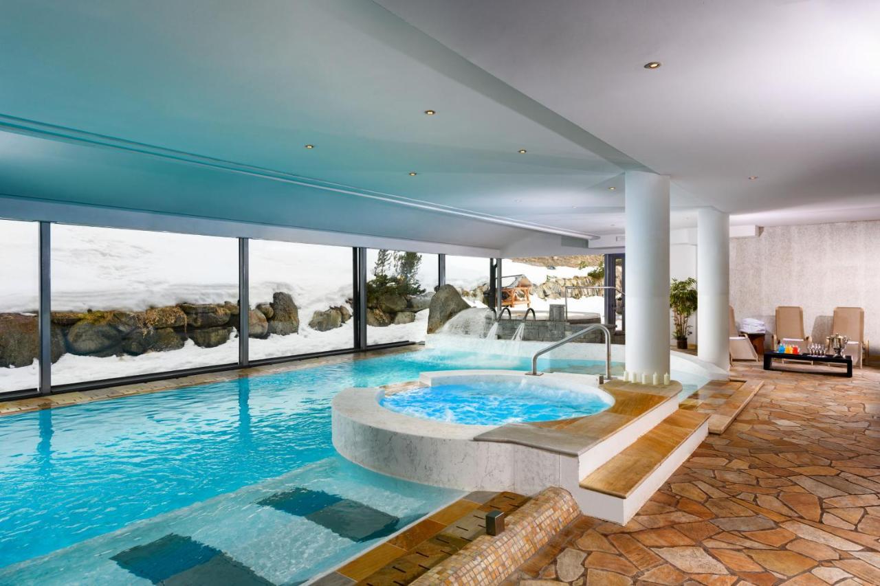 Carlo Magno Hotel Spa Resort Madonna Exteriör bild