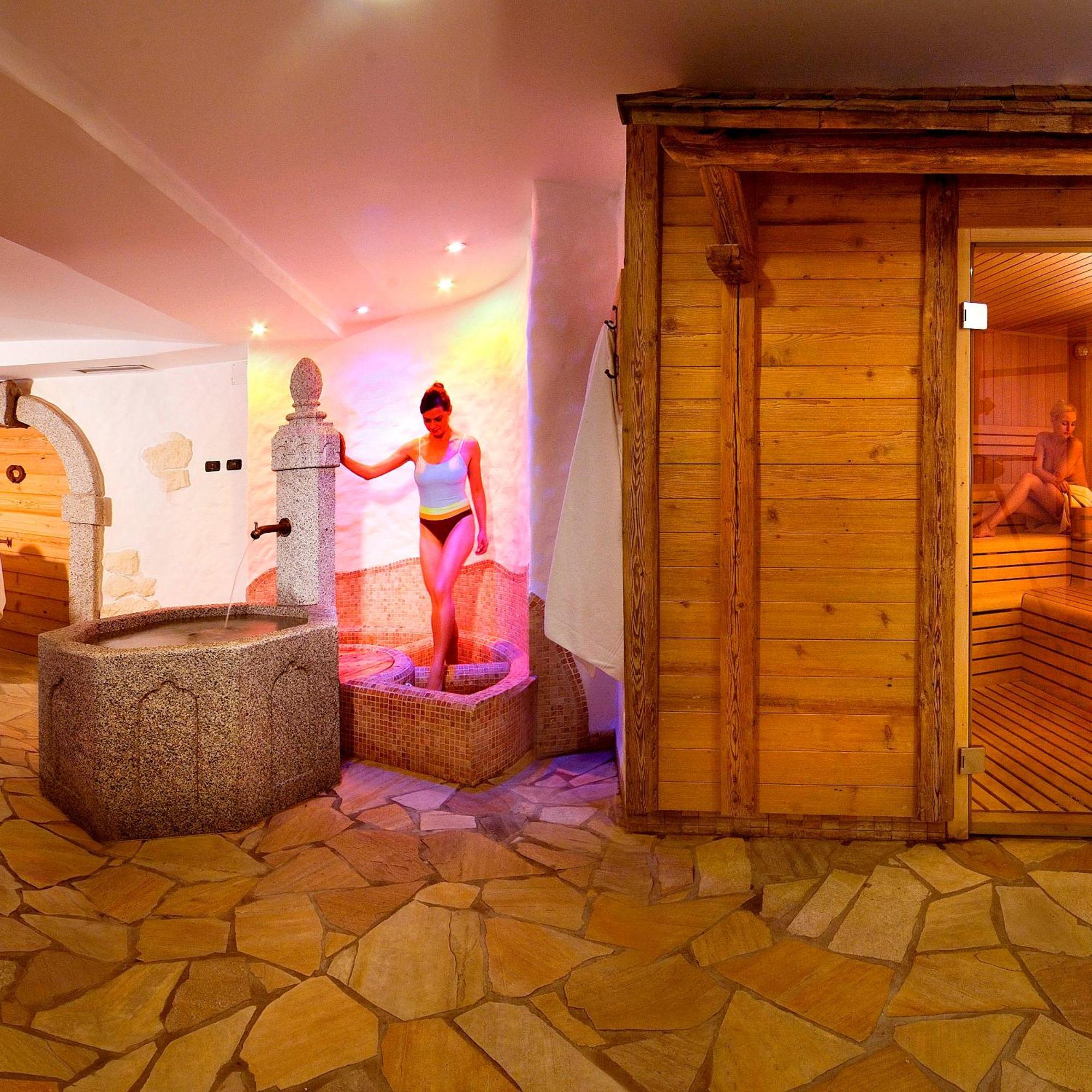 Carlo Magno Hotel Spa Resort Madonna Exteriör bild